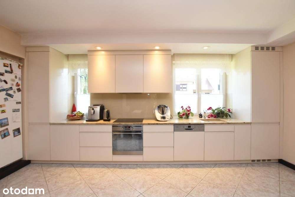 Środkowy szeregowiec 5pok.+garaż GRUNWALD Marcelin Os.Poetów Leśmiana-12