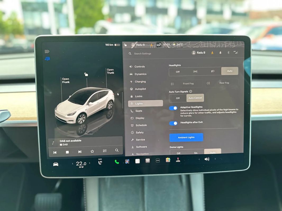 Tesla Model Y Long Range Dual Motor AWD - 19