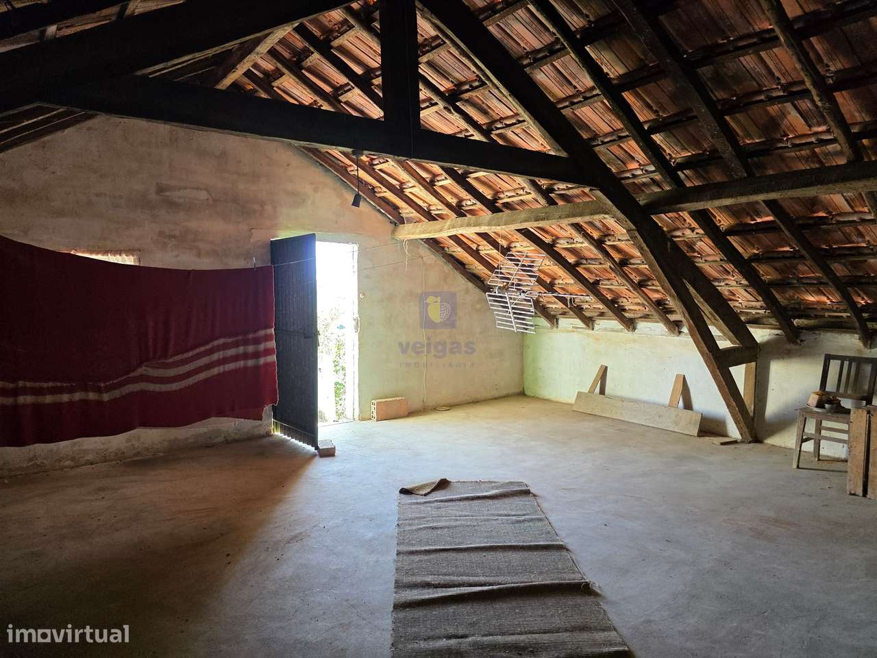 Quintinha com 12.484m2 de Terreno e 260m2 de área bruta. Possibilidad-14