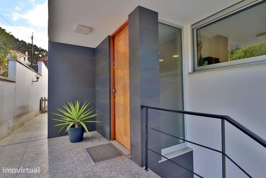 Moradia T4+Escritório na Areosa, junto à praia-34