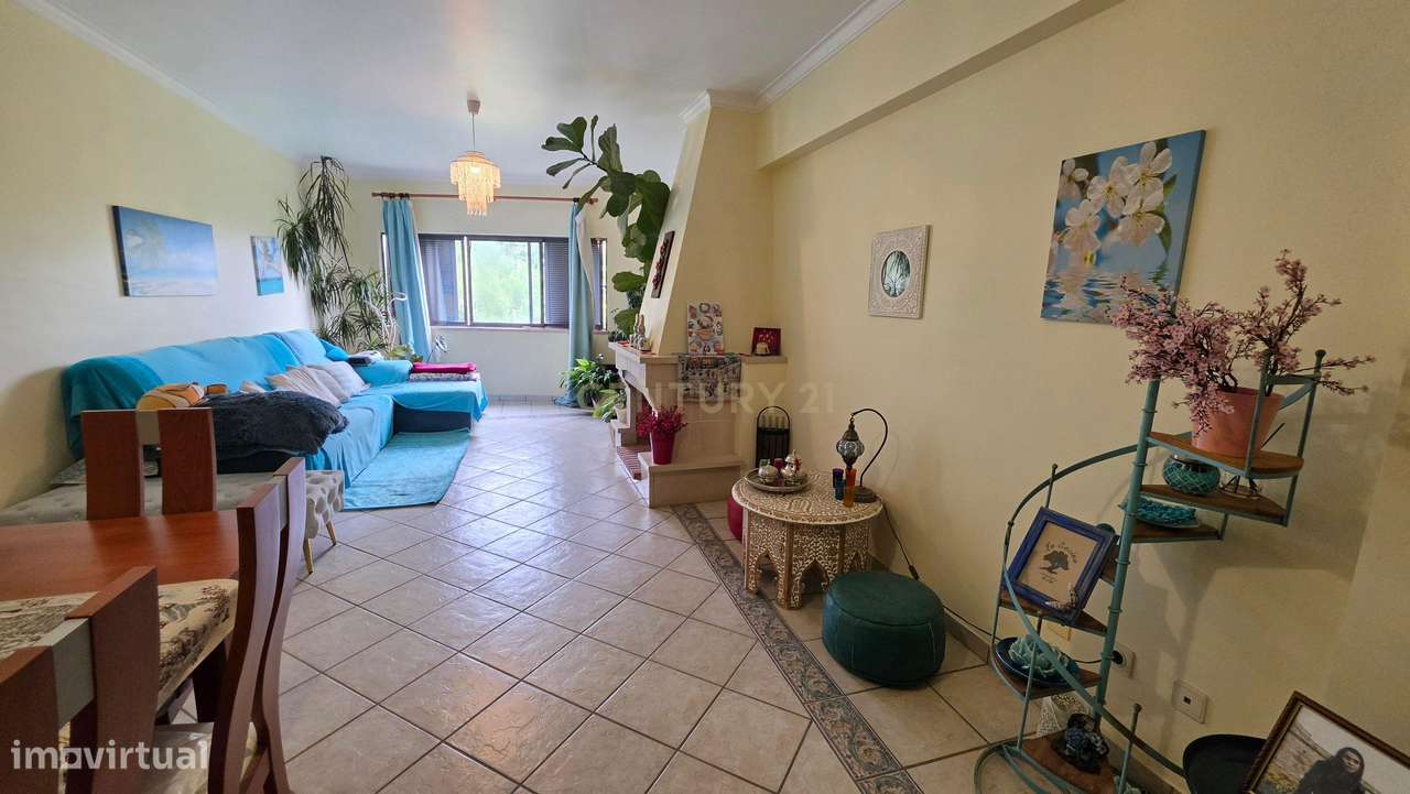 Apartamento Duplex T5 no centro de Palmela-2