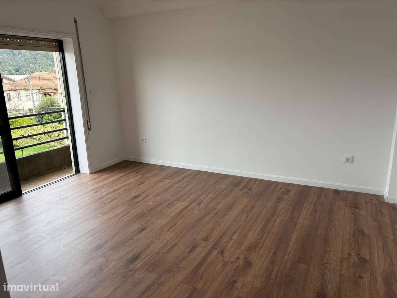 T3 Rebordosa (centro) - renovado - Grande imagem: 3/17