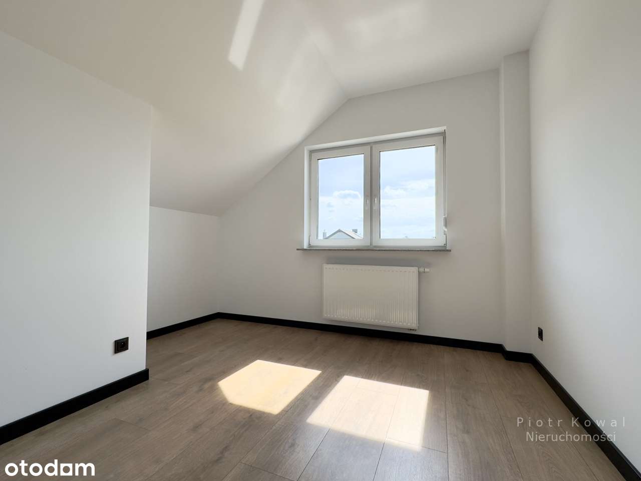 NOWY bliźniak wykończony "pod klucz" - VIDEO-17