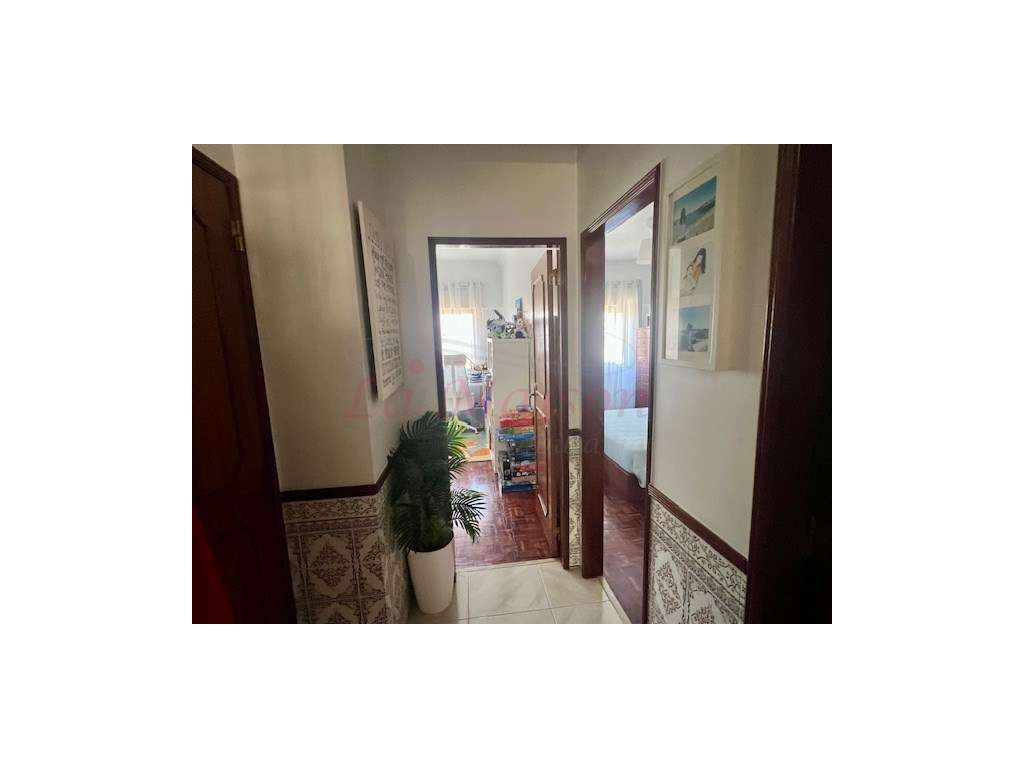 Apartamento T2 no Infantado-19