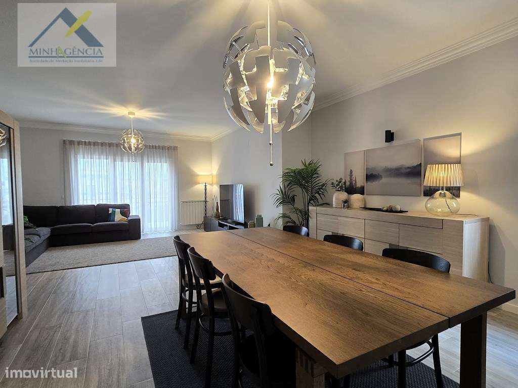 Moradia T4 com garagem e logradouro nas Praias do Sado em Setúbal - Grande imagem: 4/48