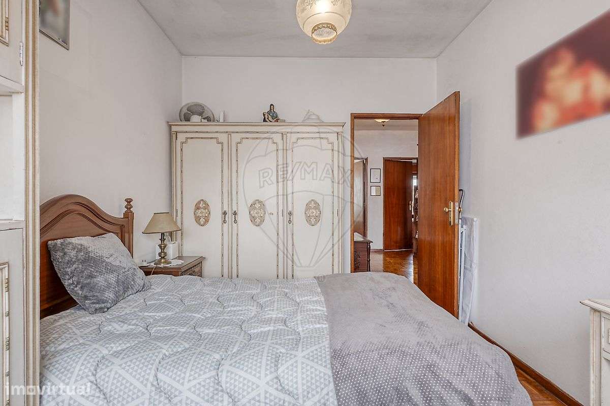 Moradia T5 para venda-16