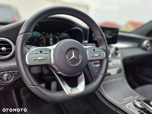 Mercedes-Benz Klasa C 220 d 4Matic T 9G-TRONIC Avantgarde - 22