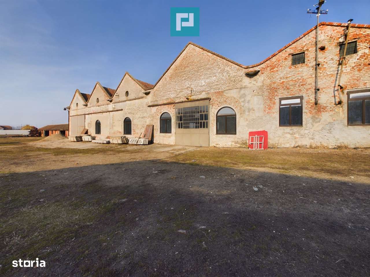 Teren și hale pe calea Aradului în Periam-11