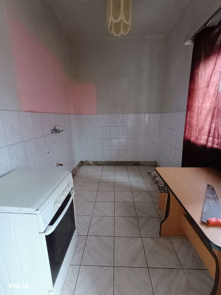 Apartament 2 camere la casa / Bozias / Parter-0