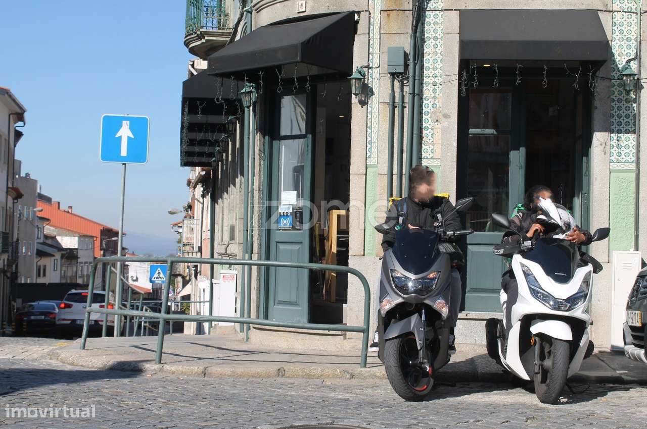 Trespasse de Churrasqueira Tradicional em São Vicente Braga - Grande imagem: 2/17