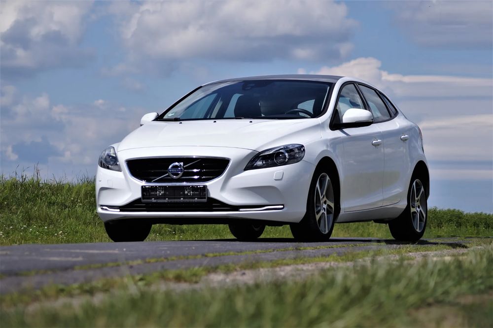 Volvo V40 II 2015