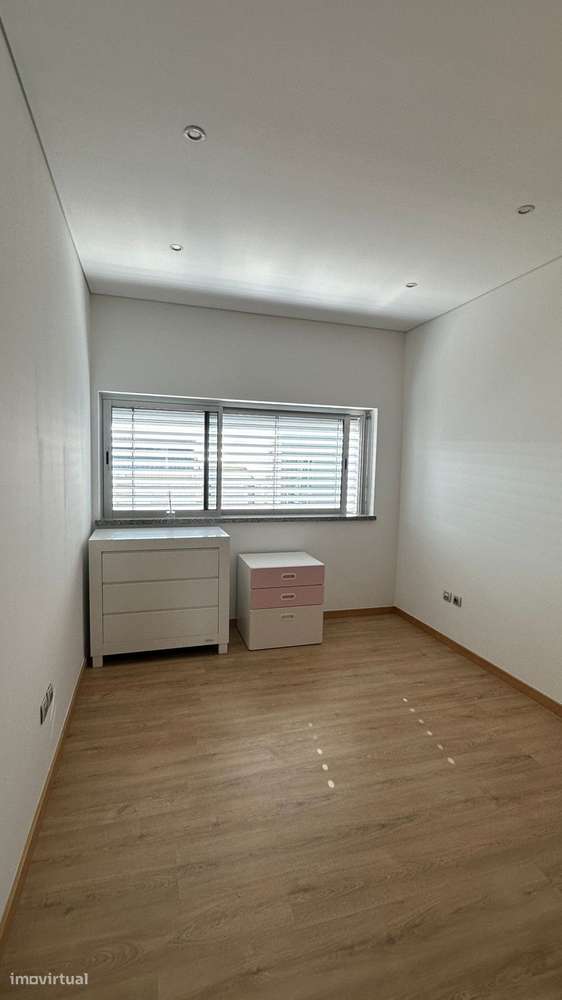 T4 Viseu - junto ao Liceu Alves Martins-6