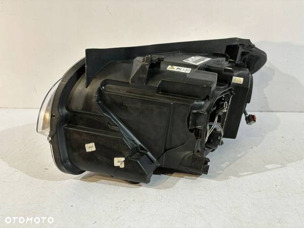 BMW X1 E84 Lampa przednia Xenon R - 13875 - 5