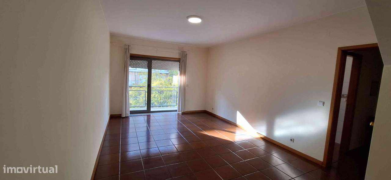 Apartamento T3 com terraço e garagem em Braga - Grande imagem: 5/14