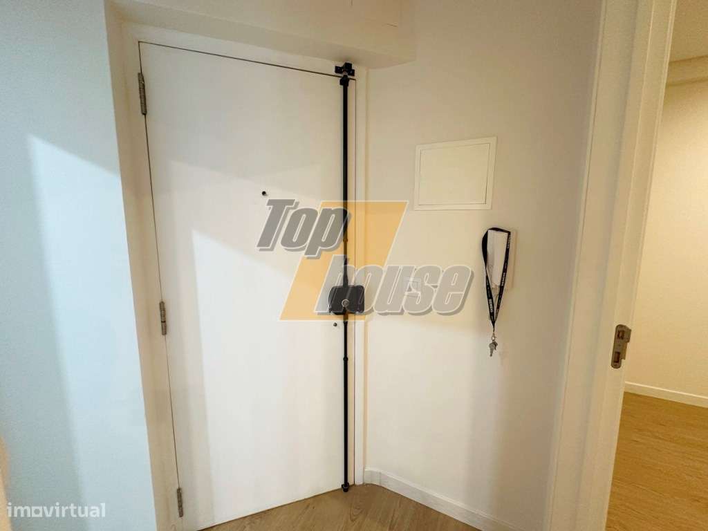 Apartamento T1 Costa de Caparica Totalmente Reabilitado-9