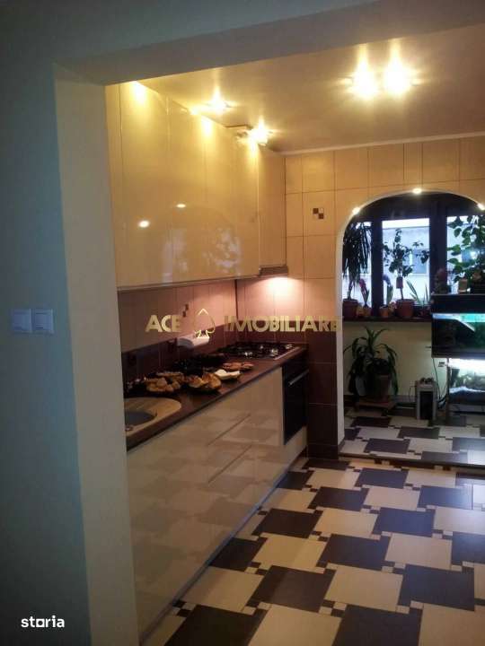 Piata Sudului | 3 Camere | Centrala proprie | 2 Bai | Prox. metrou - Imagine principală: 4/8