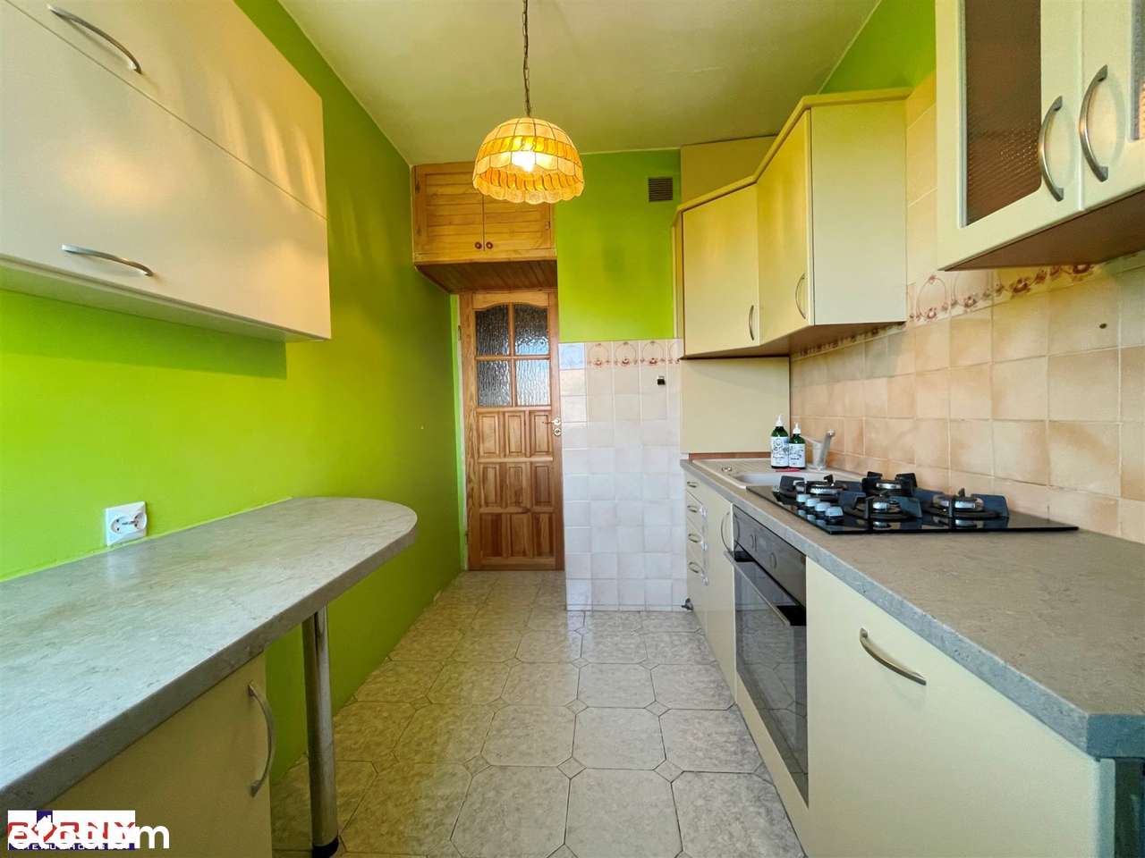 3 pokojowe mieszkanie w świetnej lokalizacji.-9