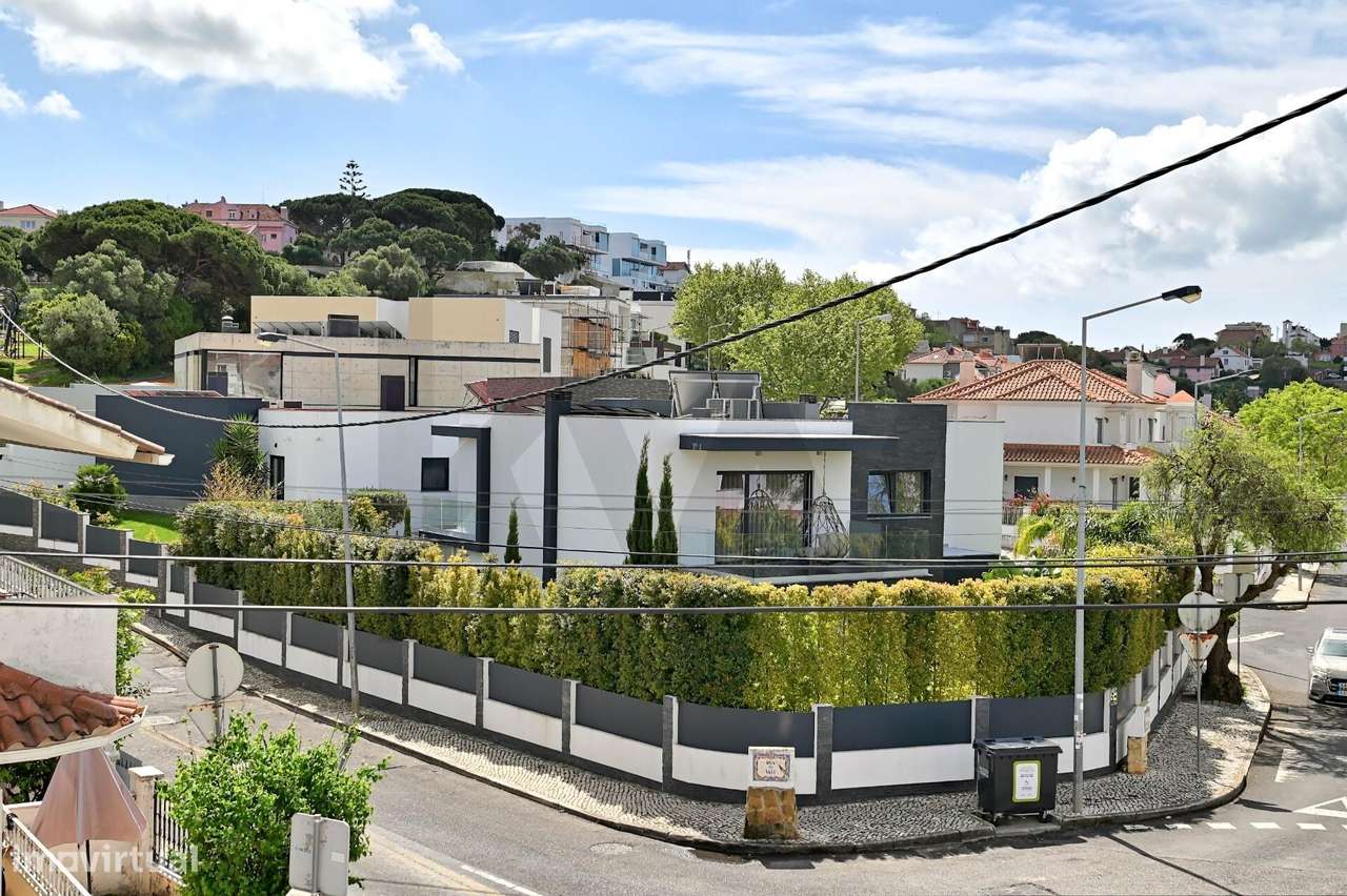 CASCAIS COLÉGIO AMOR DE DEUS – MORADIA T4 + T1 INDEPENDENTES-22