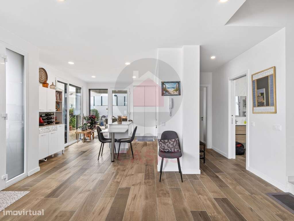 Moradia Contemporânea com 3 Quartos e Jardim Próxima de Caldas da R...-28