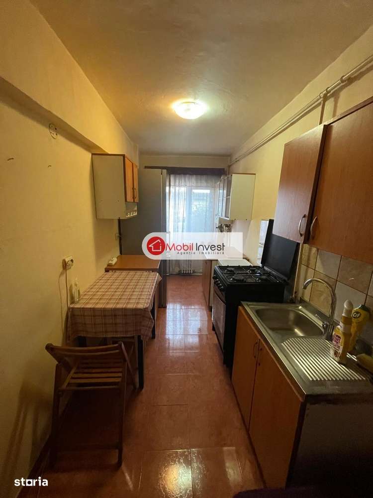 Garsonieră de vânzare  mobilată & utilată  Decomandat-1