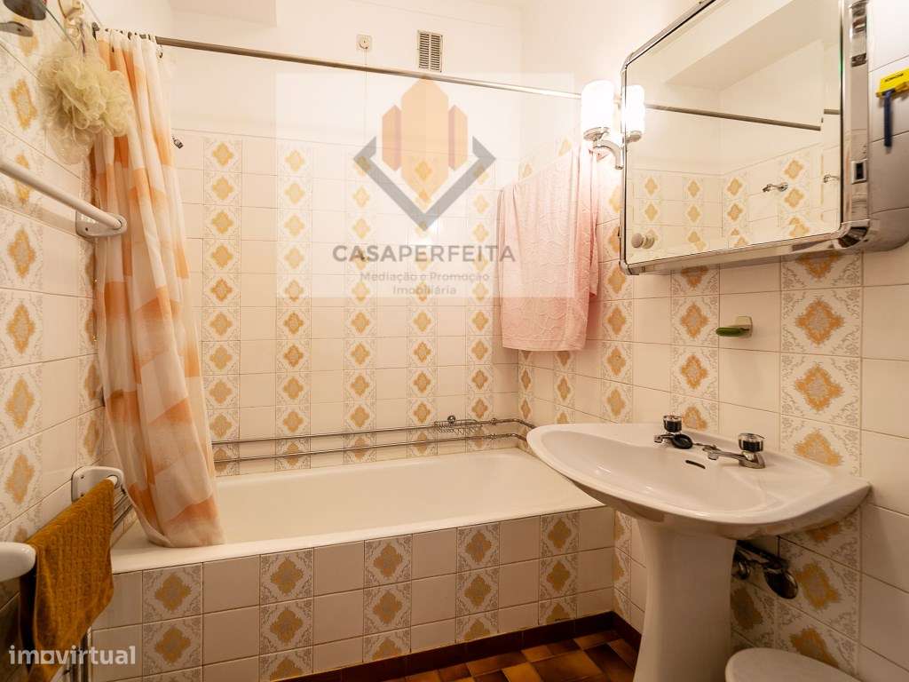 Apartamento T4 com Lugar de Garagem - Devesas, Vila Nova de Gaia-21