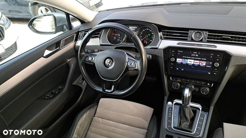 Volkswagen Passat 2.0 TDI BMT Highline DSG - 10