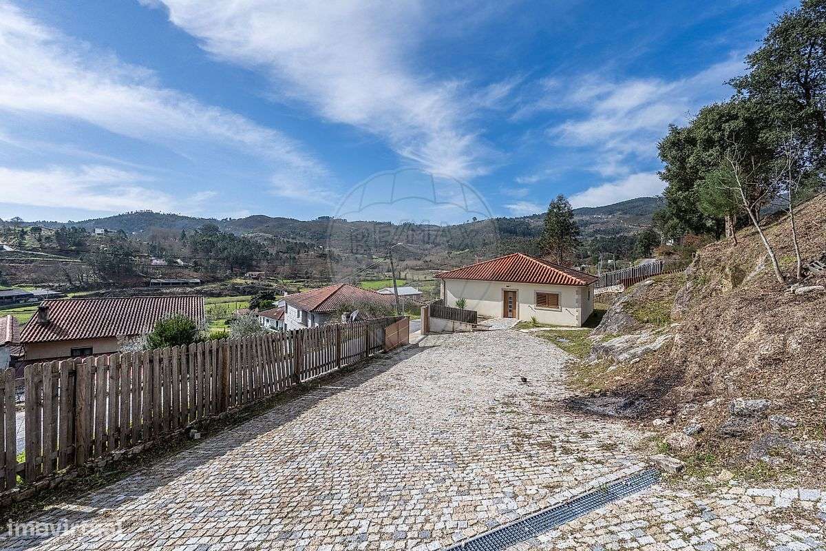 Moradia T2 para venda-16