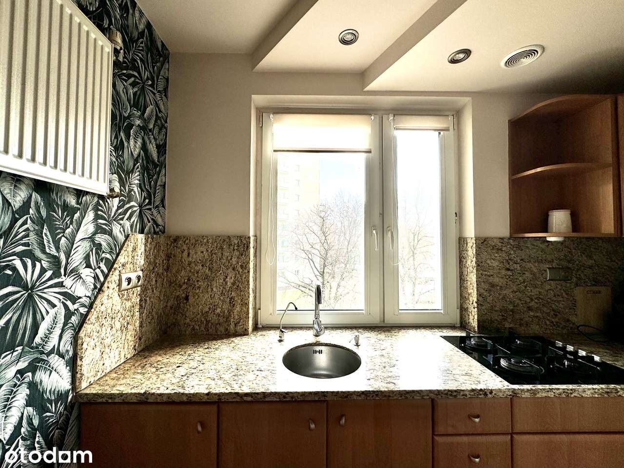 Przytulne 32 m² z osobną kuchnią – tuż przy metrze Wierzbno!!!-1