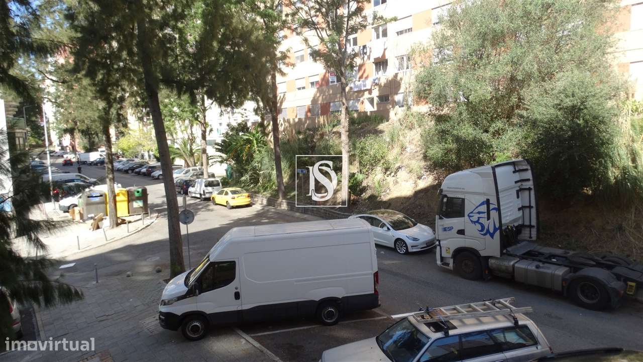 Apartamento T2 Venda na Tapada das Mercês-14