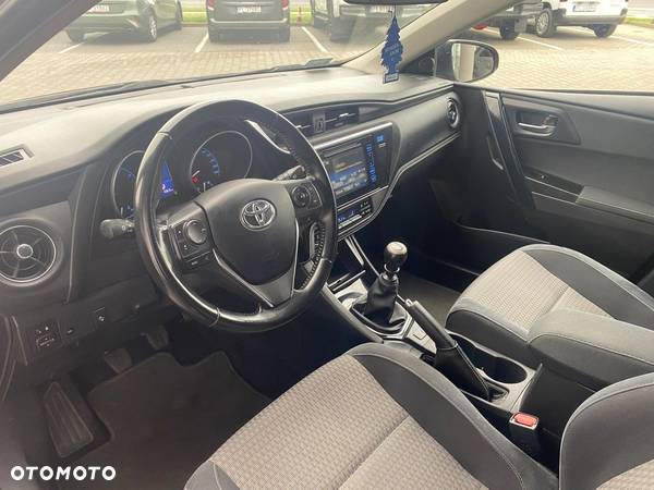 Toyota Auris 1.6 Selection - 15