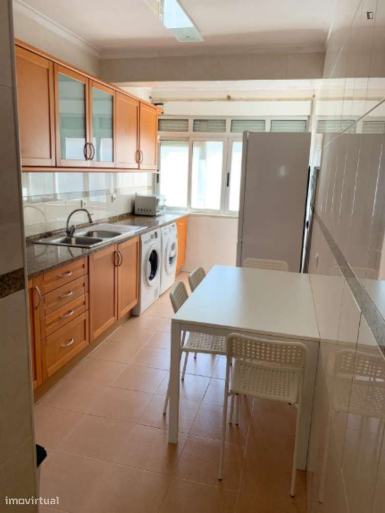 Quarto - localizado em Lisbon - Grande imagem: 4/6