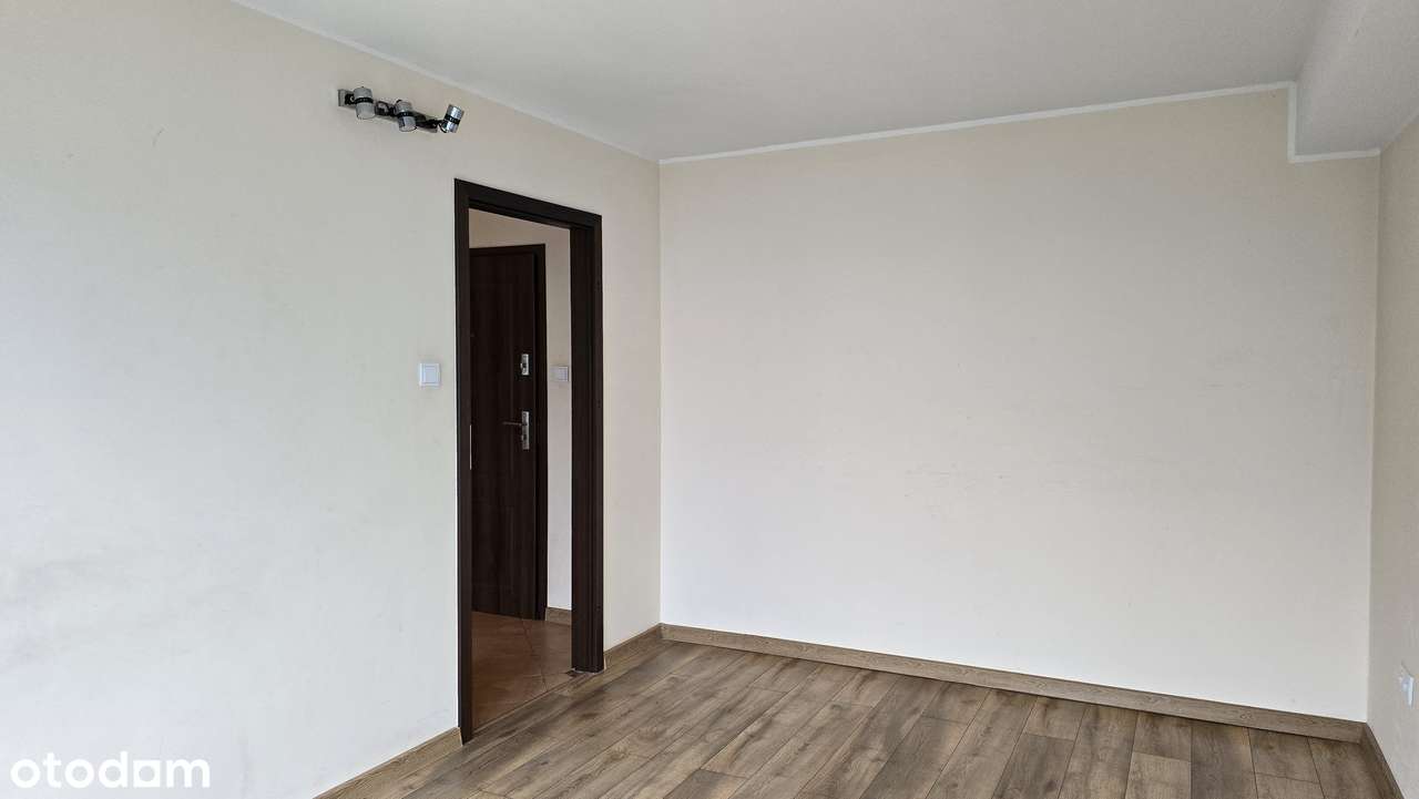 Sprzedam mieszkanie w centrum Koła-4