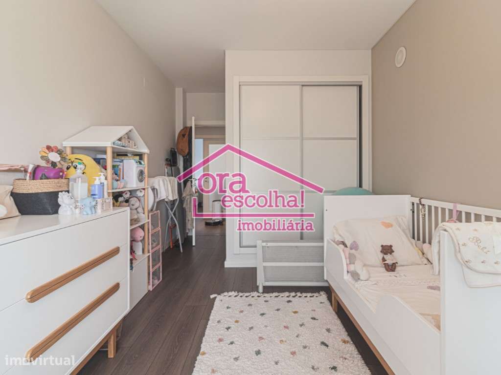 T2 de 2011 com 80 m2 e Garagem 40 m2 no Casal do Marco!-8