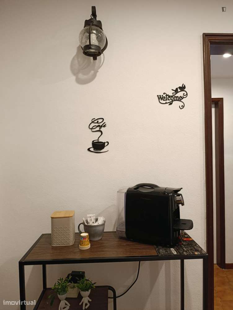 Quarto - localizado em Alta de Santa Clara Coimbra - Grande imagem: 2/8