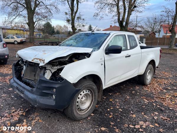 Isuzu D-Max 1.9 DC L - 2