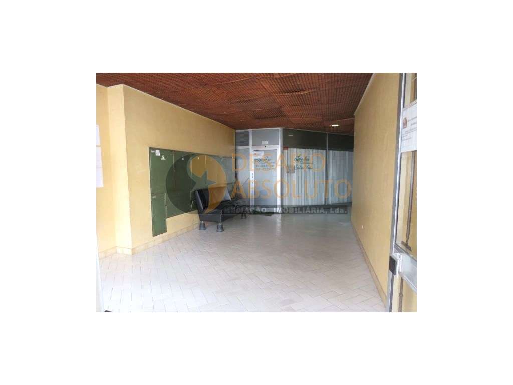 Loja - Centro Comercial São Gonçalo - Barreiro - Grande imagem: 4/11