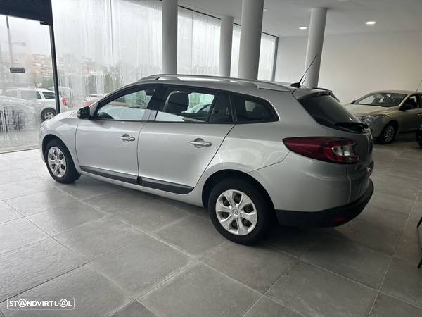 Renault Mégane Sport Tourer 1.5 dCi Dynamique CO2 Champion - 4