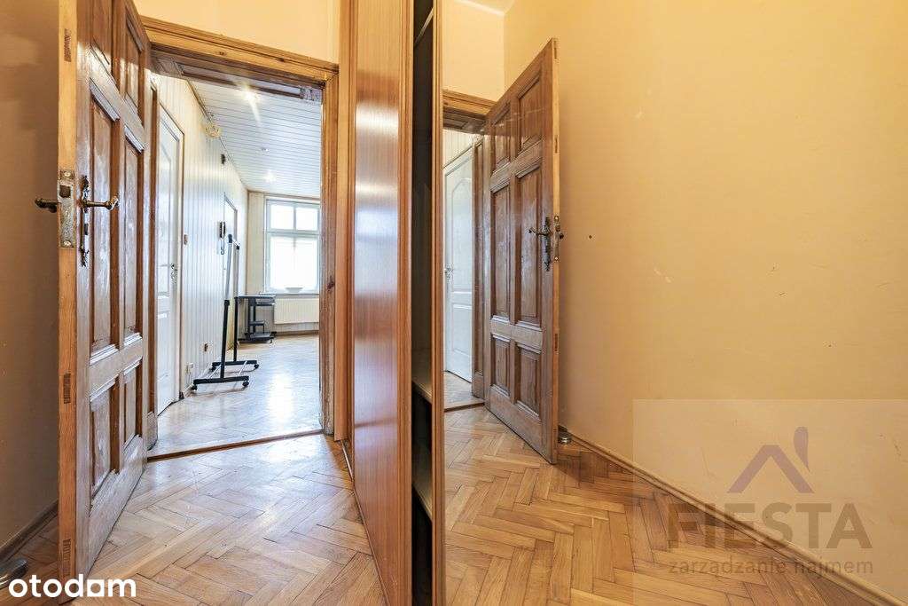 Duże mieszkanie w kamienicy do remontu-5