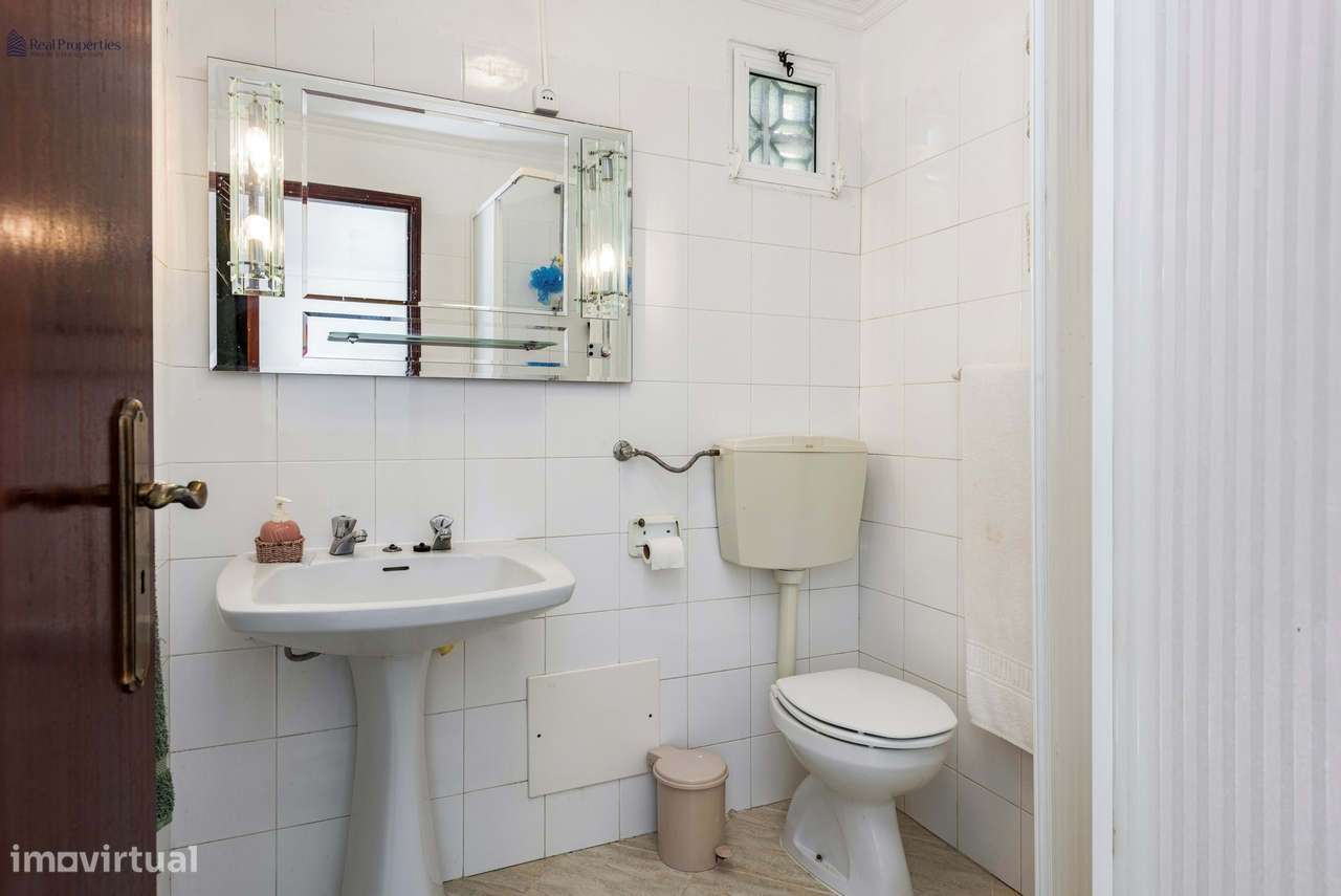 Encanto Algarvio – Moradia Térrea Isolada com Piscina e Jardim-28