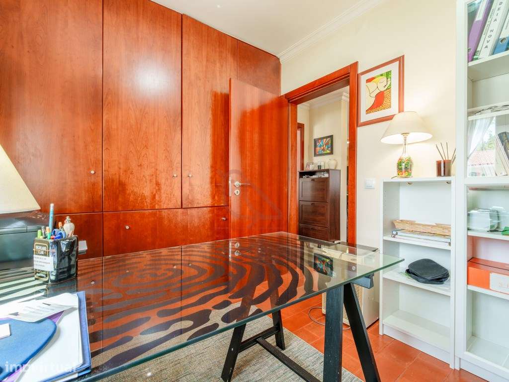 Propriedade Exclusiva em Alfeizerão: Elegância, Potencial Turístico...-32