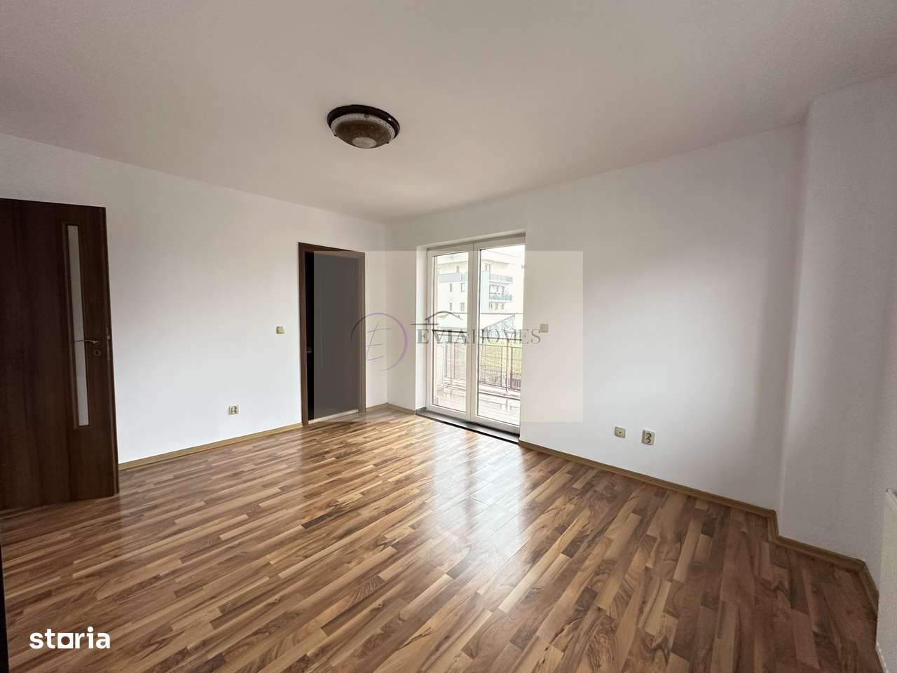 94 mp/ 2 camere/ Posibilitate de recompartimentare - Imagine principală: 5/9