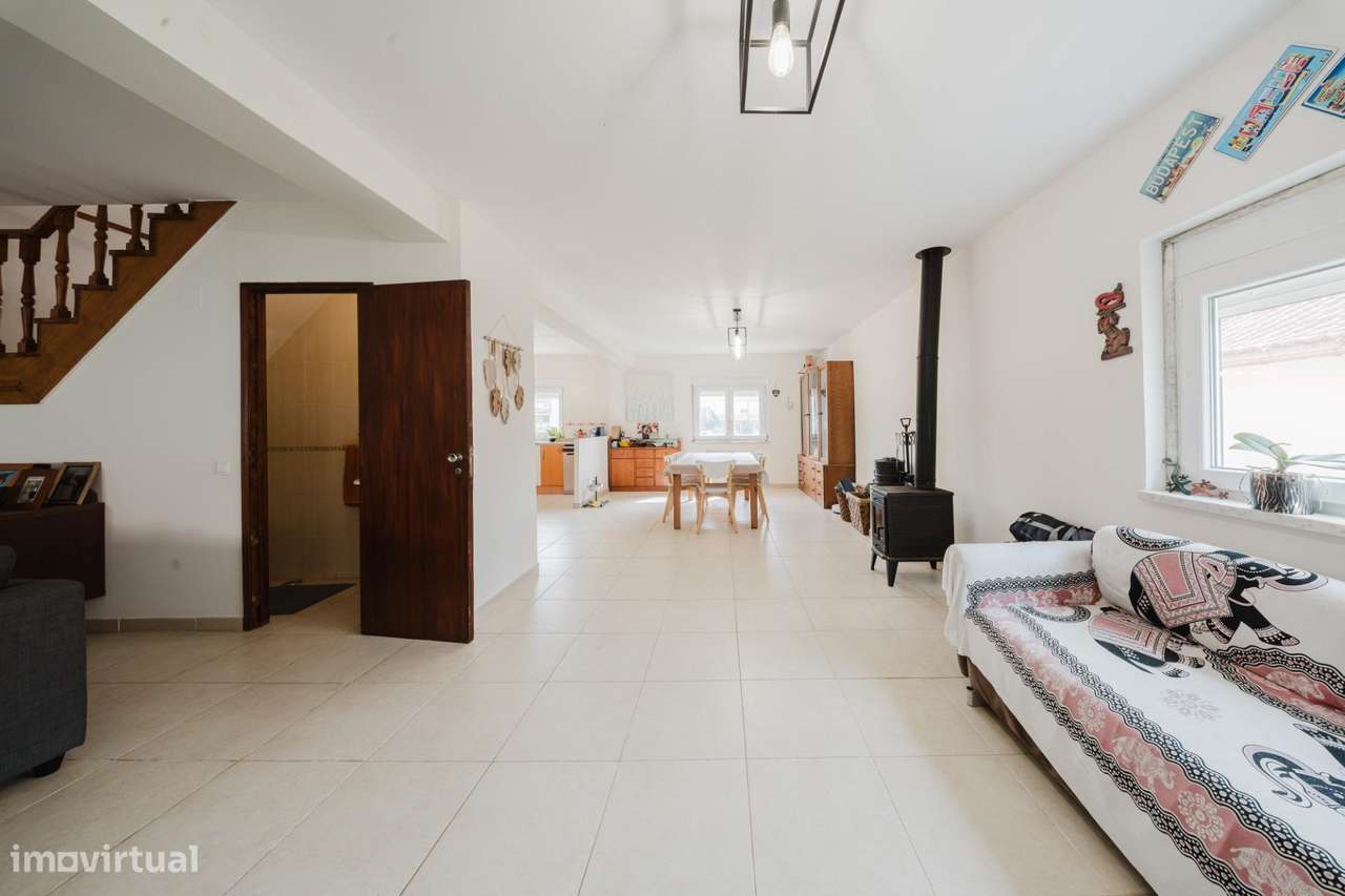 Moradia Independente em Caneças, Odivelas - T3+5-1