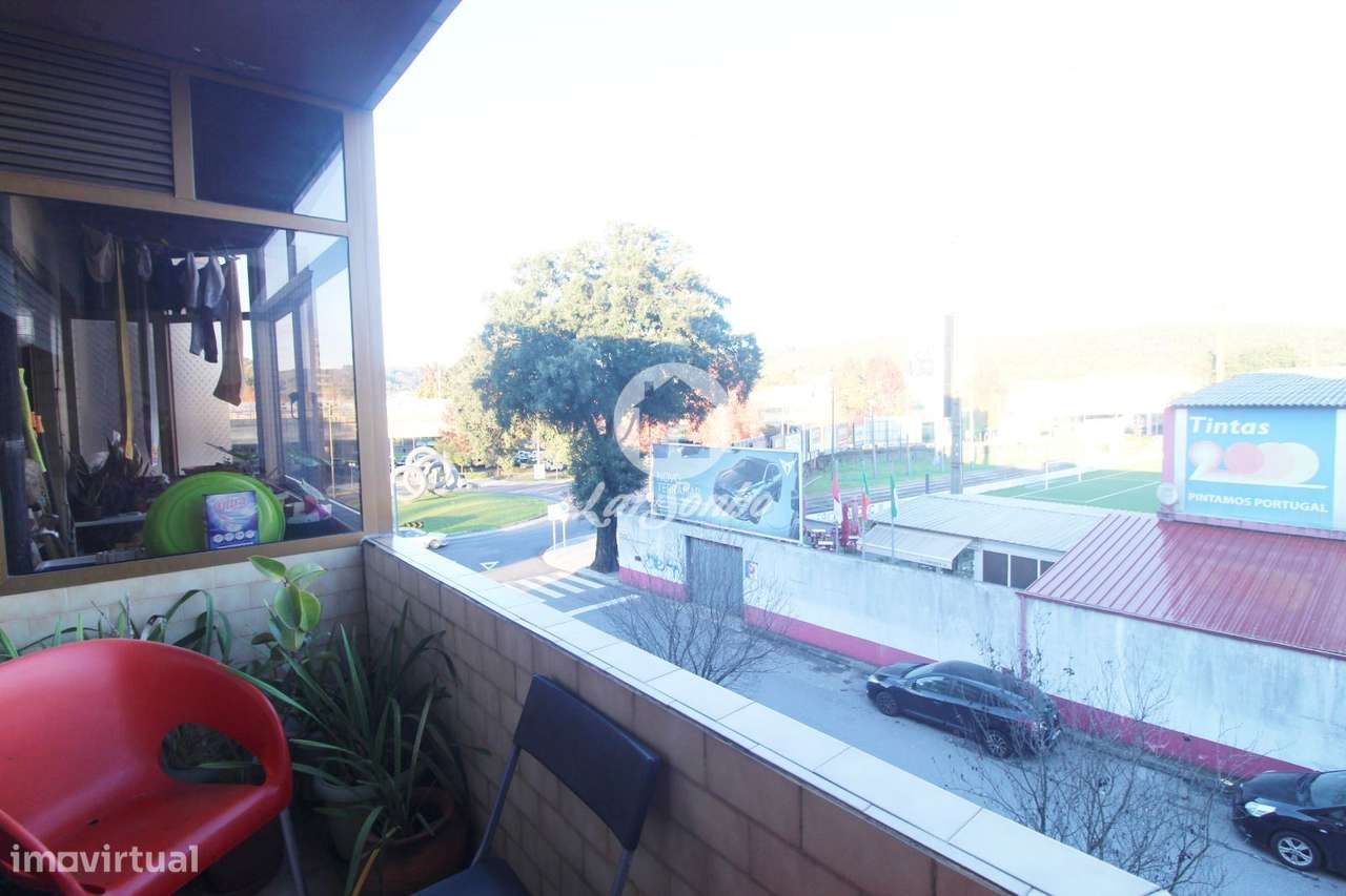 Apartamento T2, situado em Valongo-6