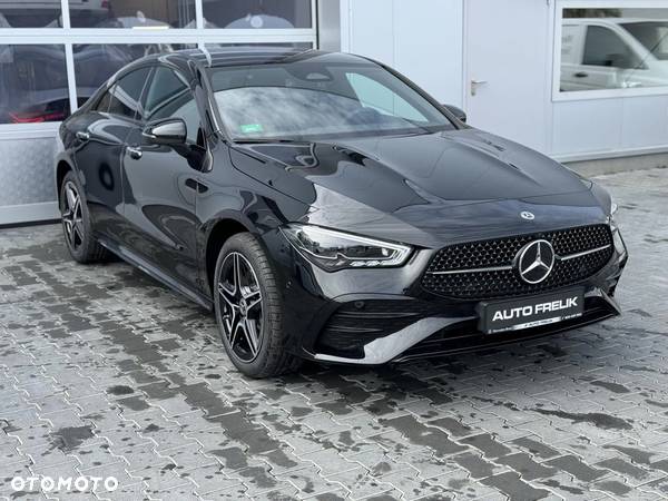 Mercedes-Benz CLA 250 e PHEV AMG Line 8G-DCT - 6