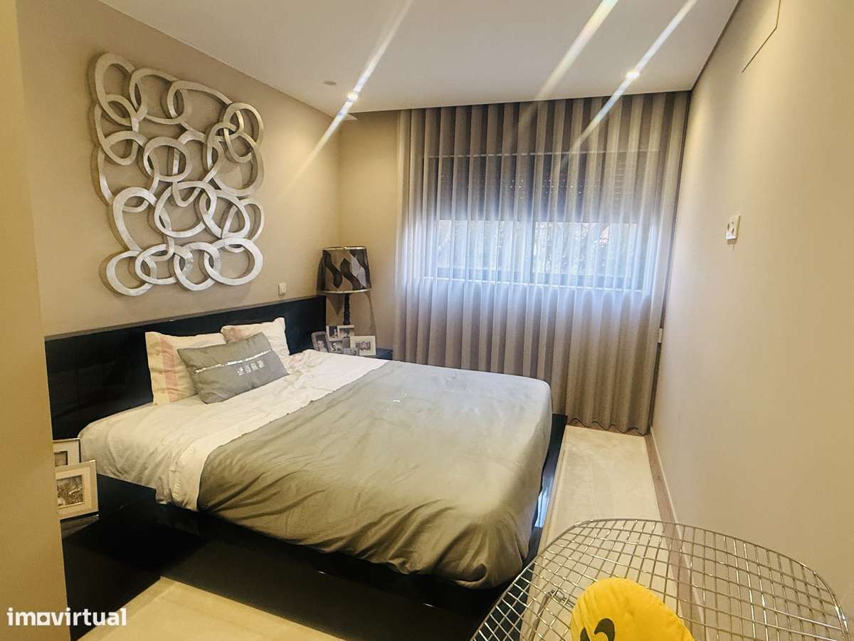 Moradia 3 frentes 200m praia-32