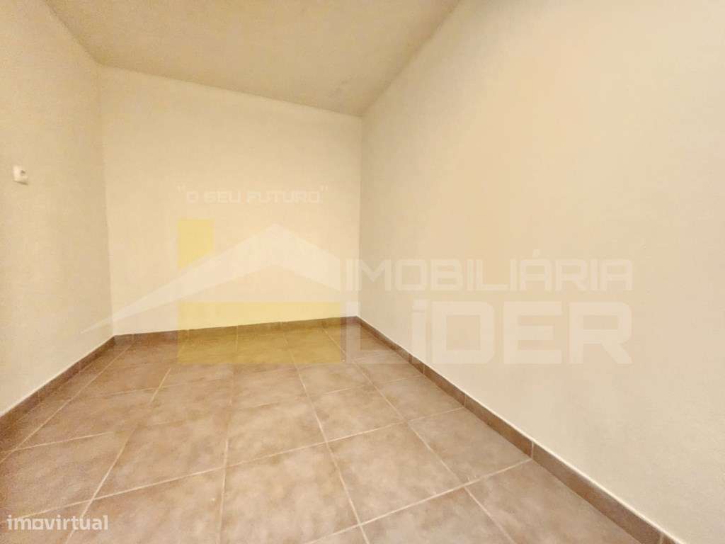 Moradia geminada T3 com piscina, terraço e garagem na Silveira, Tor...-35