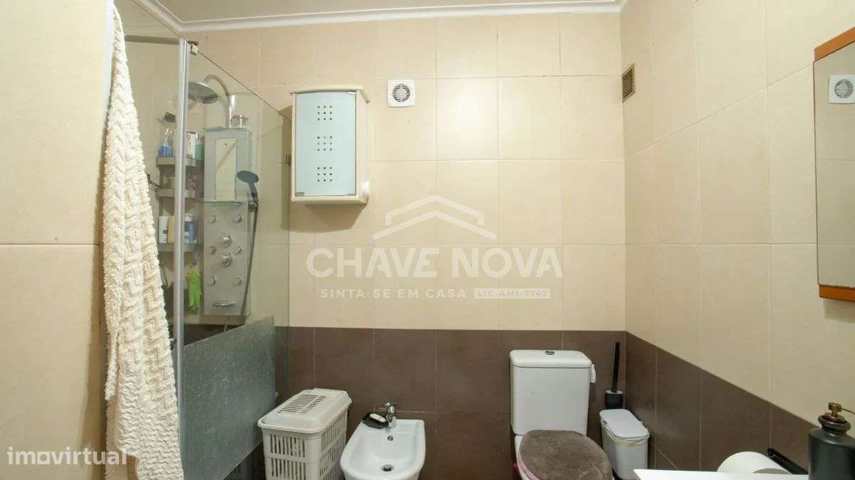 T1+1 c/ Terraço e Lugar de Garagem em Vilar do Paraíso-22