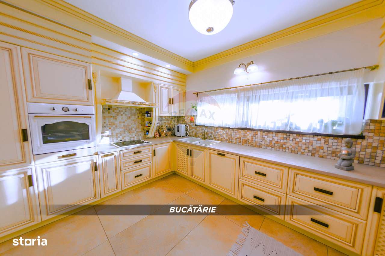 DE VANZARE proprietate exclusivista-10