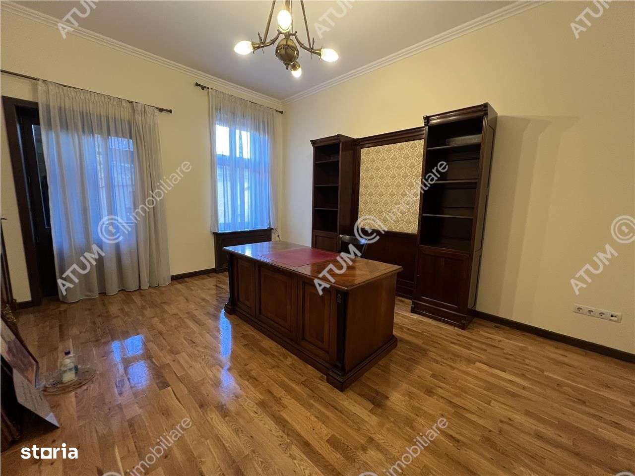 Spatiu birouri renovat cu 3 camere la parter pe Bld.Victoriei Sibiu - Imagine principală: 1/11