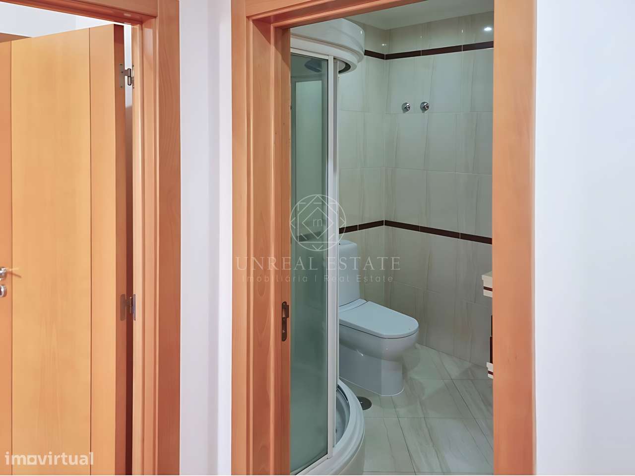 Apartamento T3, renovado, com varandas e 4 parqueamentos, Colinas do C-22